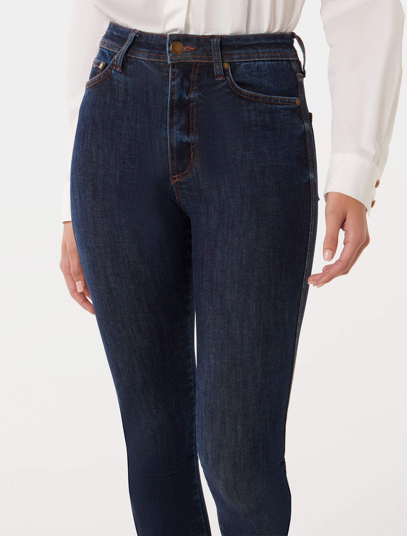 Ashley Skinny Jeans | Mid-Rise Denim | Best skinny jeans | High-quality jeans | Stylish denim.