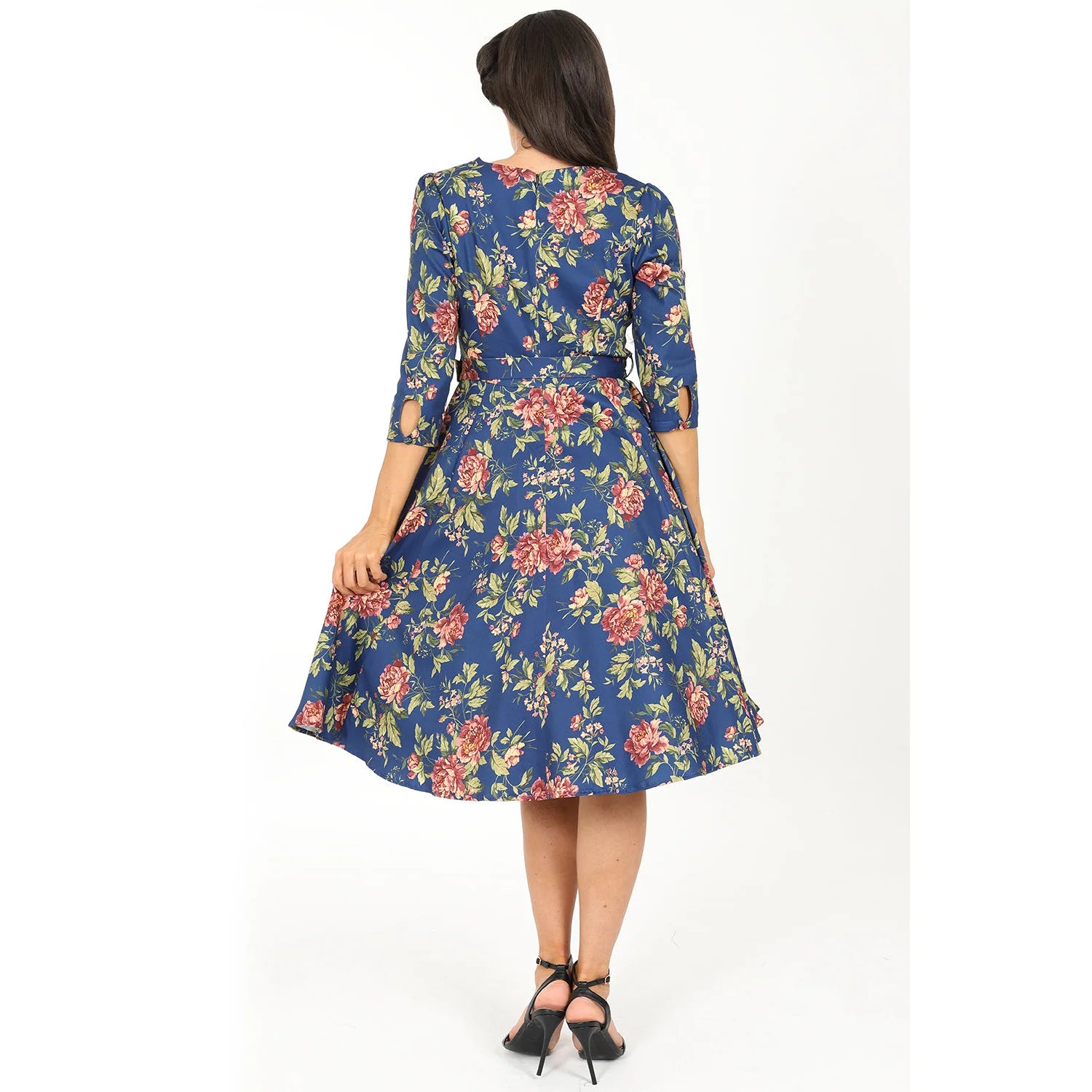 Blue Floral Swing Tea Dress with Sweetheart Neckline and Pockets.