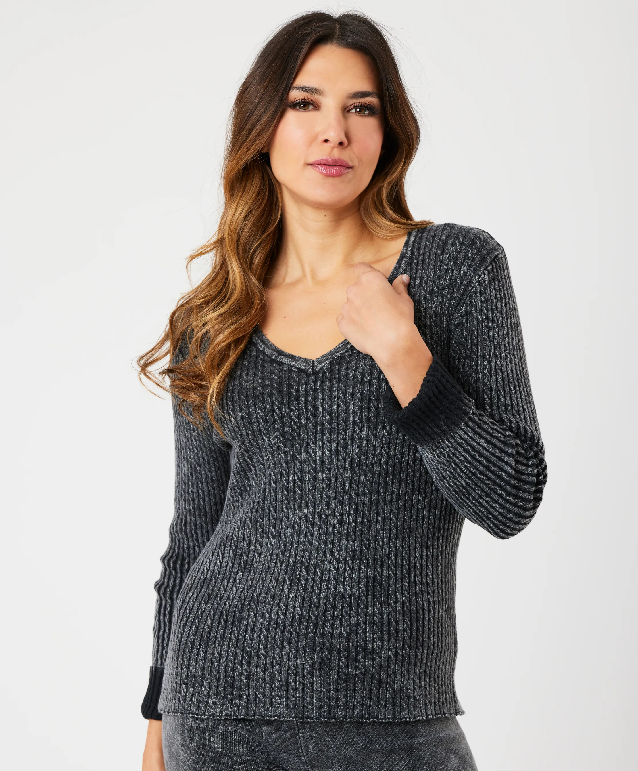 Knit V-Neck Pullover