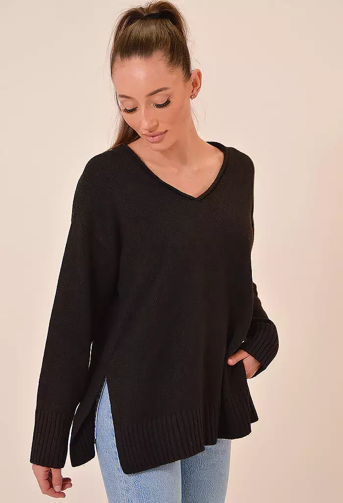 Casual Cozy V-Neck Sweater in Black