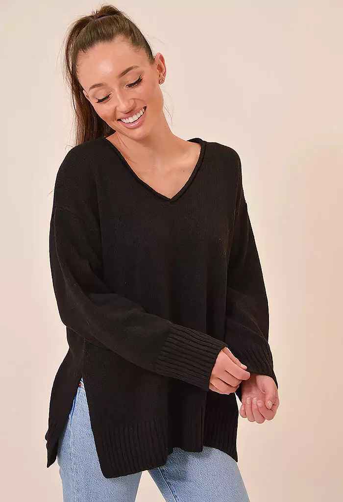 Casual Cozy V-Neck Sweater in Black