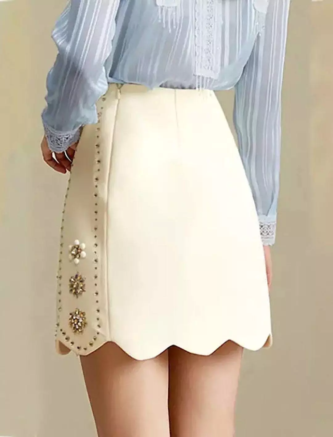 Floral Beaded Diamond Short Skirt