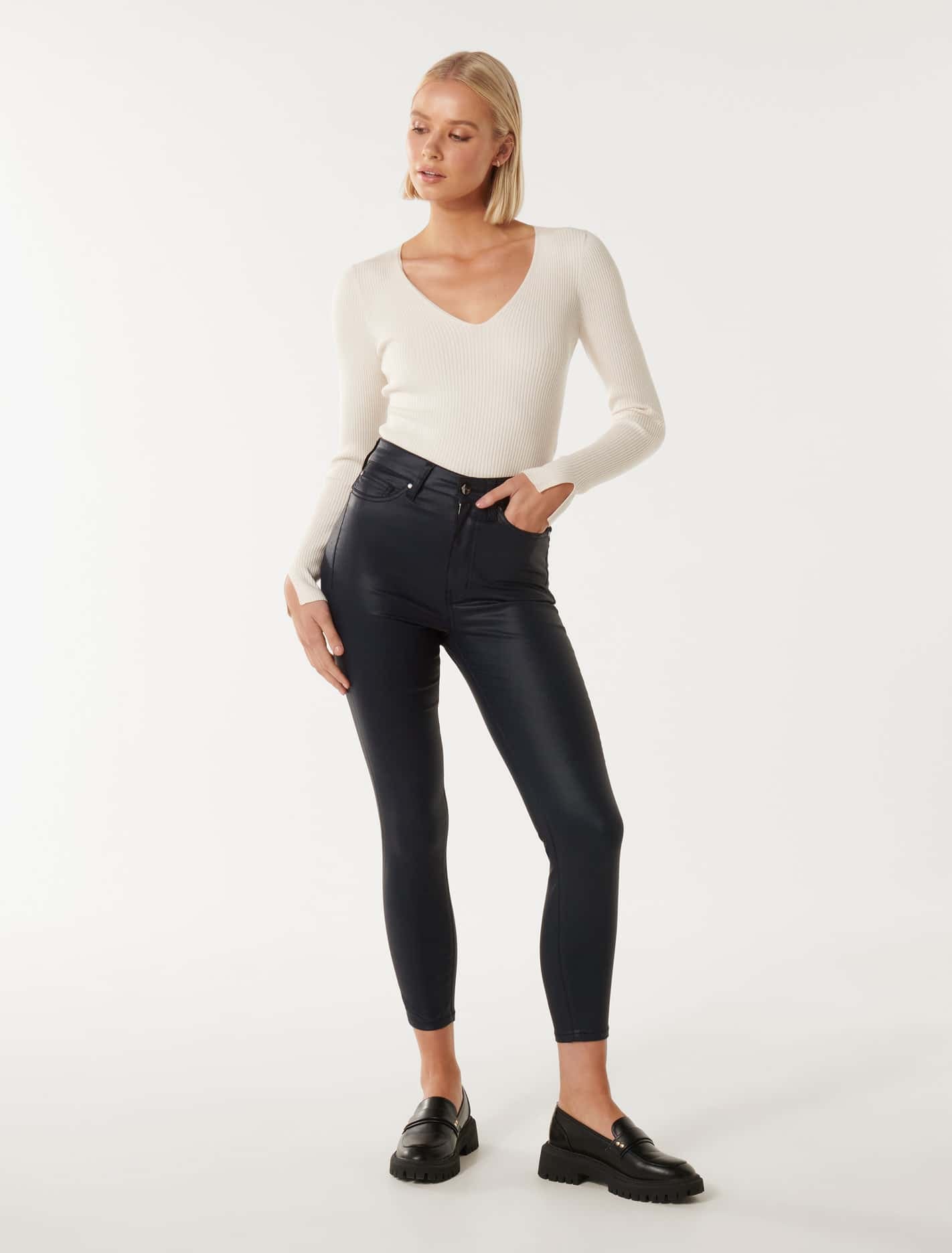 High-Rise Skinny Jeans (Bella Cropped)