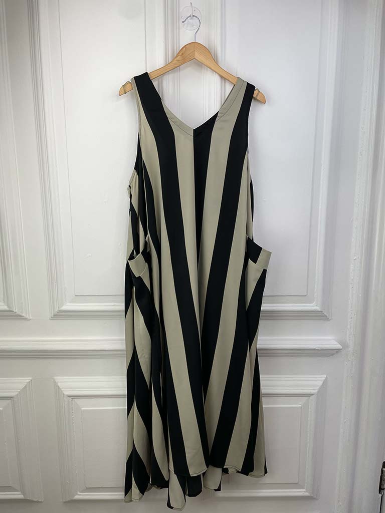 Malissa V-Neck Pocket Dress - Mono Block Stripe - Buy Now