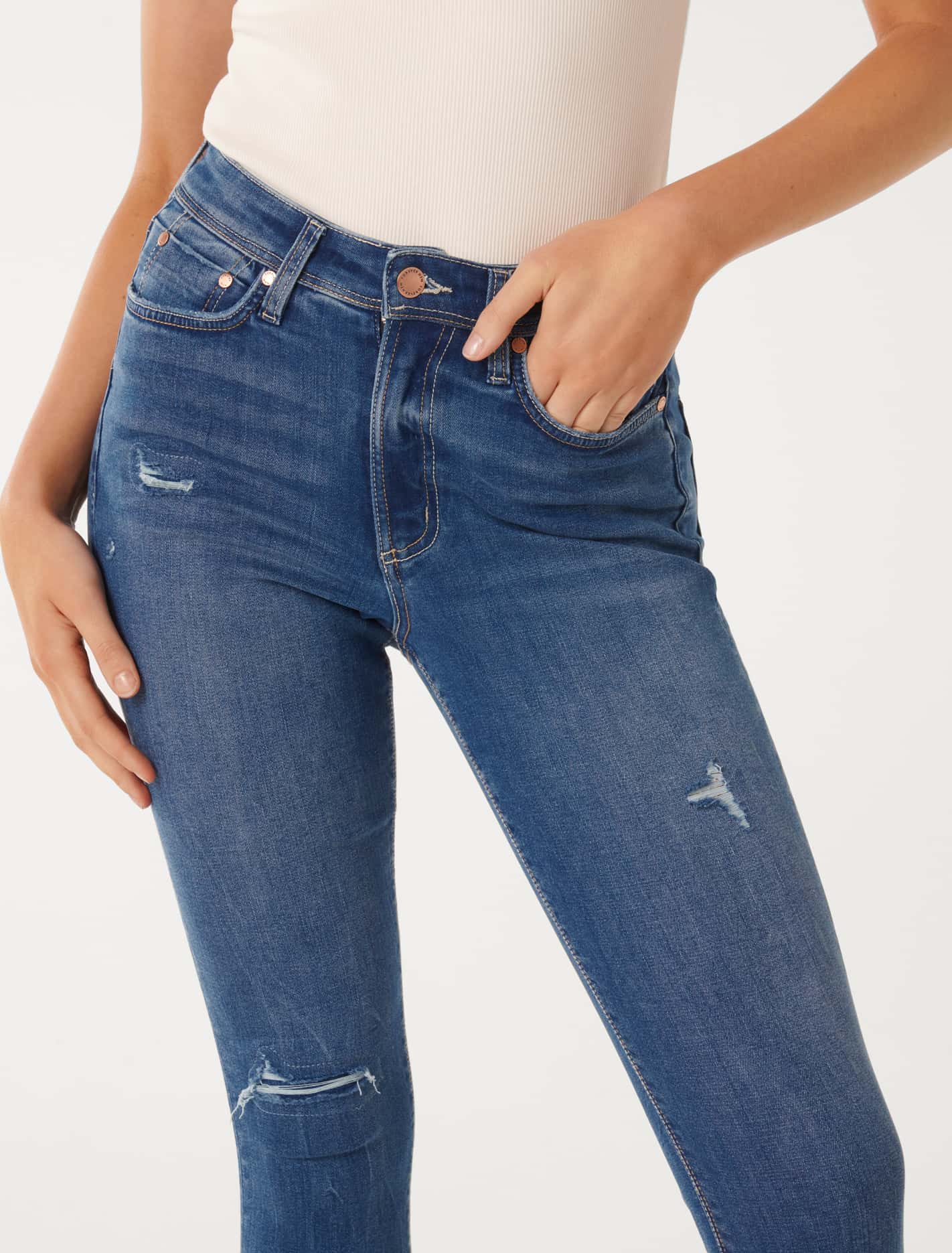 Nala Mid-Rise Skinny Ankle Jeans