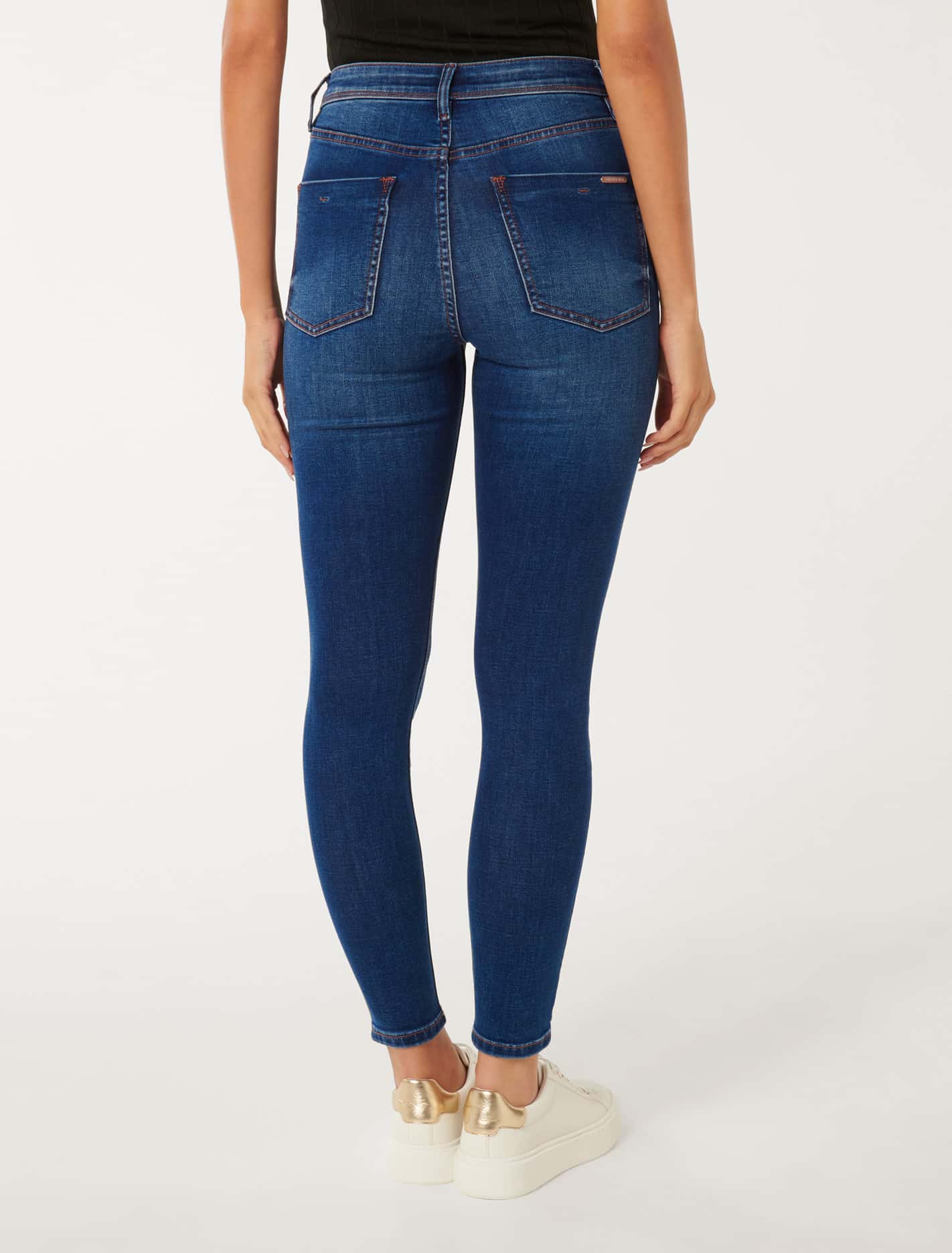 Nala Skinny Jeans – Mid-Rise, High-Quality Denim