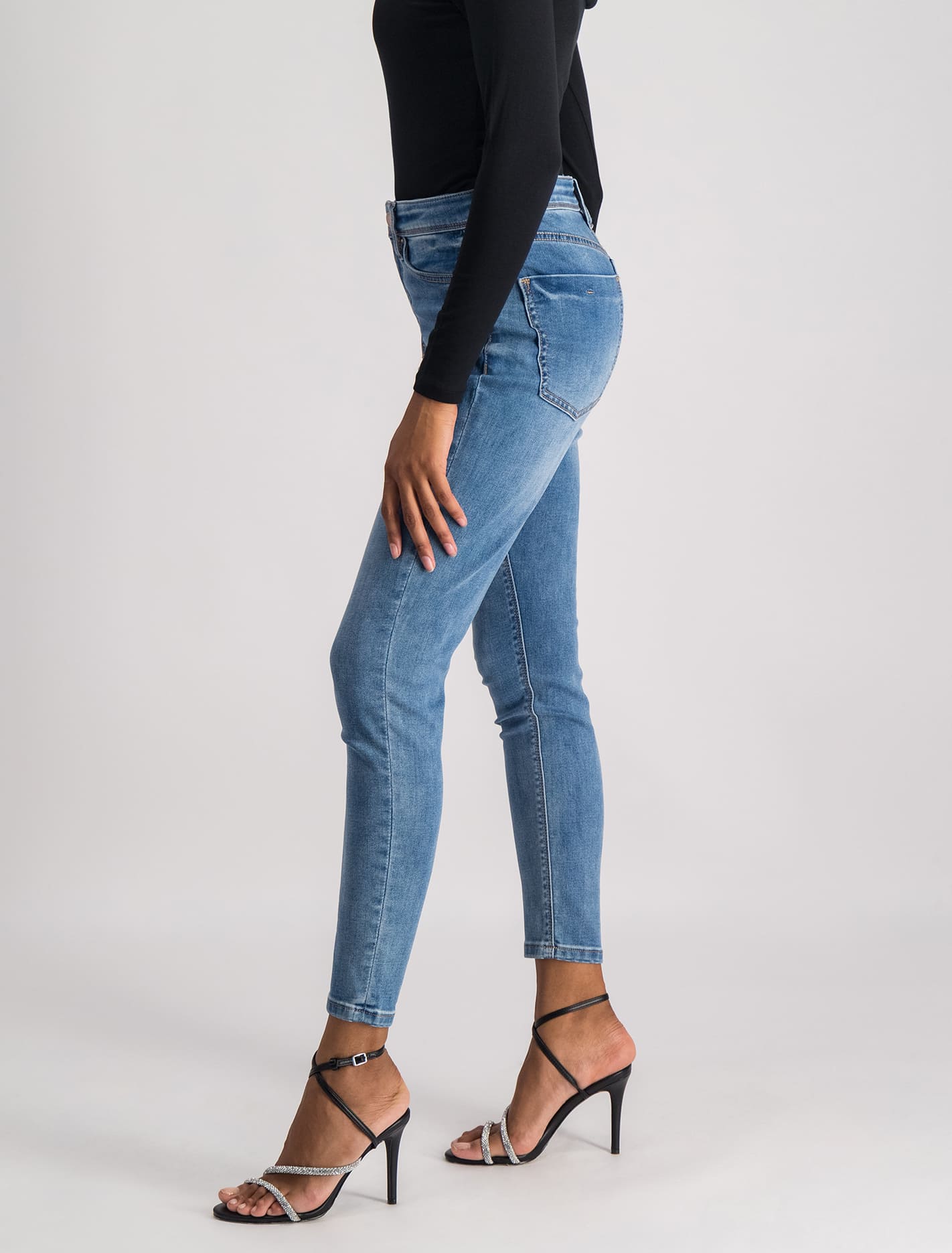 Nala Skinny Jeans