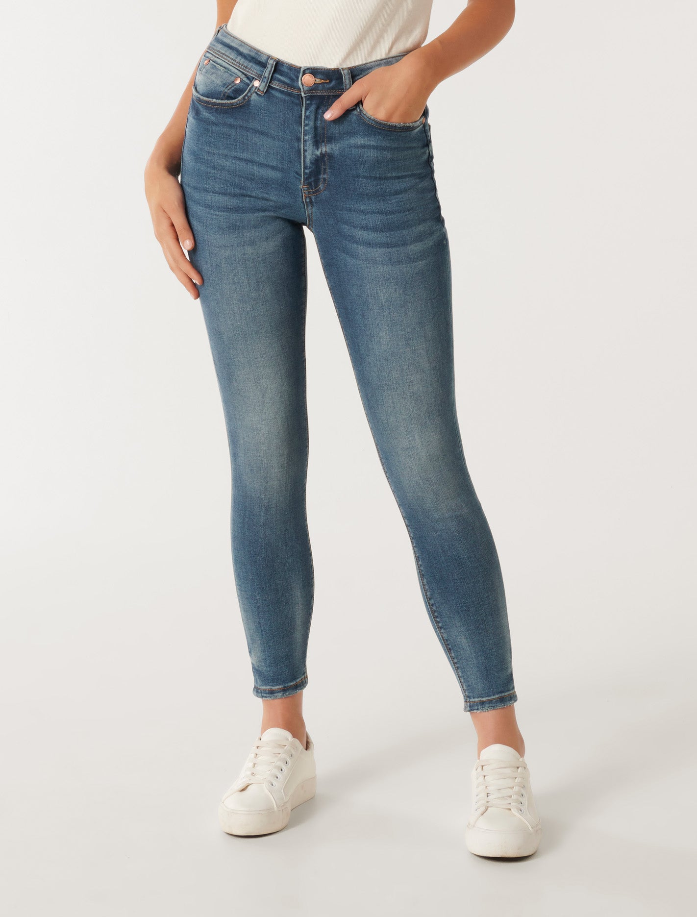 Nala Skinny Jeans