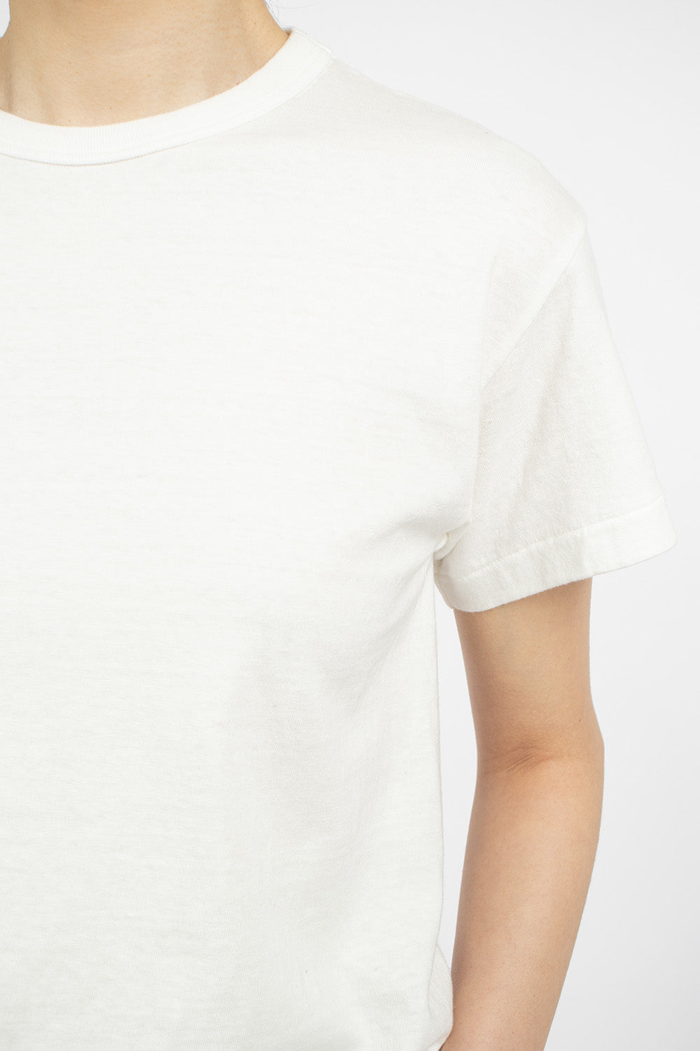 Na'Maka'Oh T-Shirt in Off White color