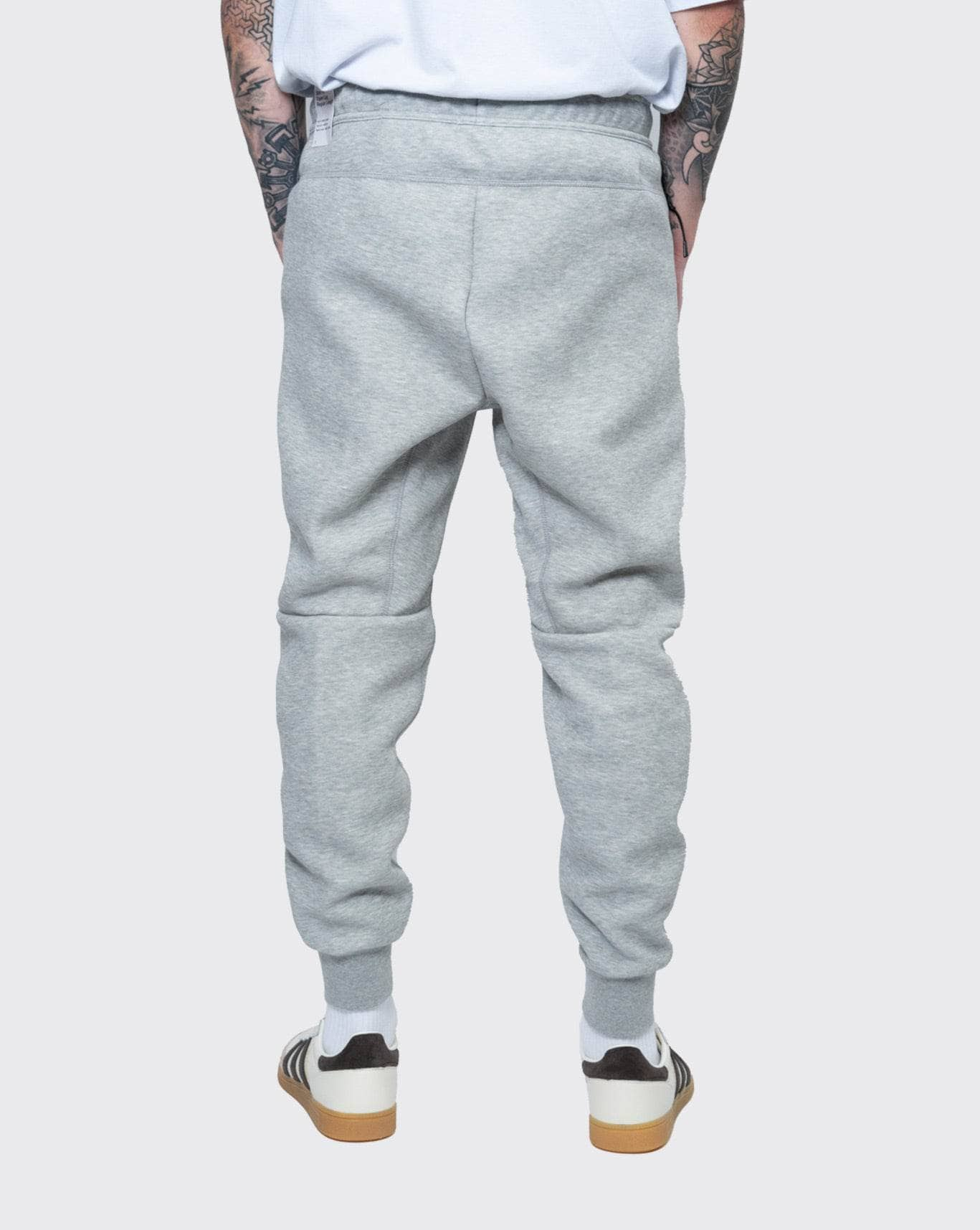 Nike Tech Fleece Jogger - Best Keywords for Google SEO: Nike jogger, tech fleece pants, Nike jogger pants, men's tech fleece jog