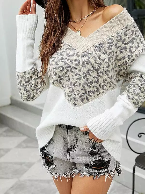 Patchwork Print V-Neck Sweater with Leopard Print