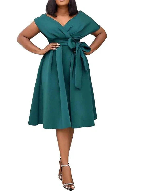 Plus Size Knee Length Midi Dress with Classic V-Neck