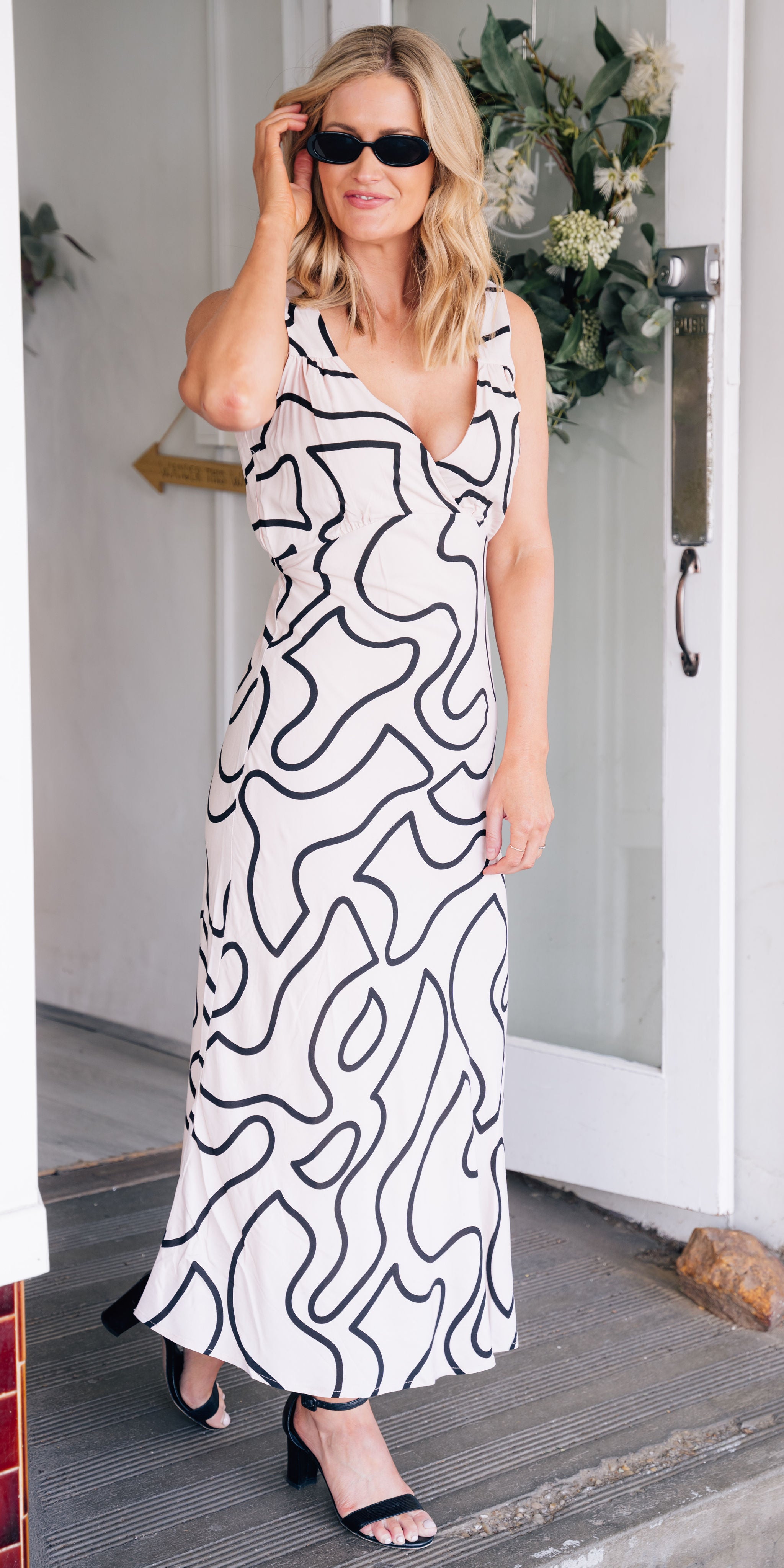 Search result: Stunning Zeely Dress: Shop Now for Exquisite Style and Elegance