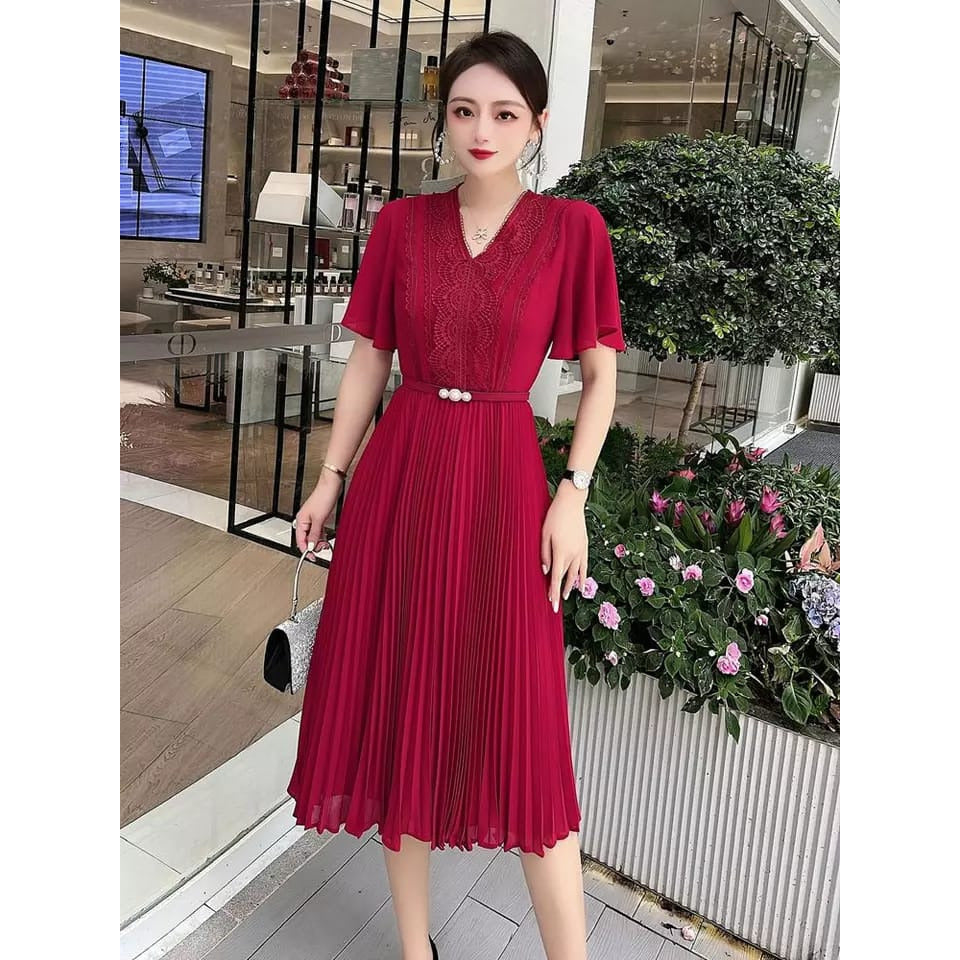 V-neck pleated short sleeve dress