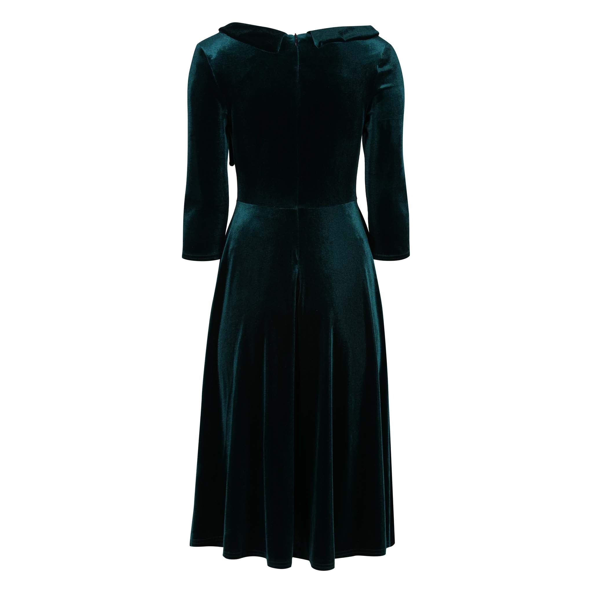 Velvet green vintage dress with half sleeves and a swing style.